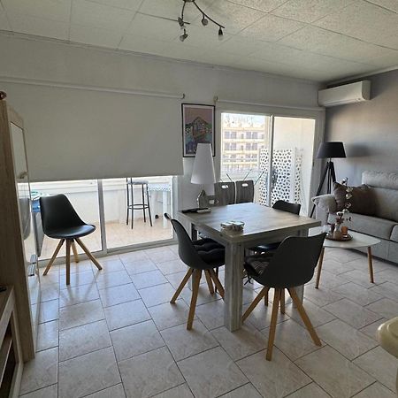 Appartement Premiere Ligne De Mer Avec Piscine Rosas Exteriör bild
