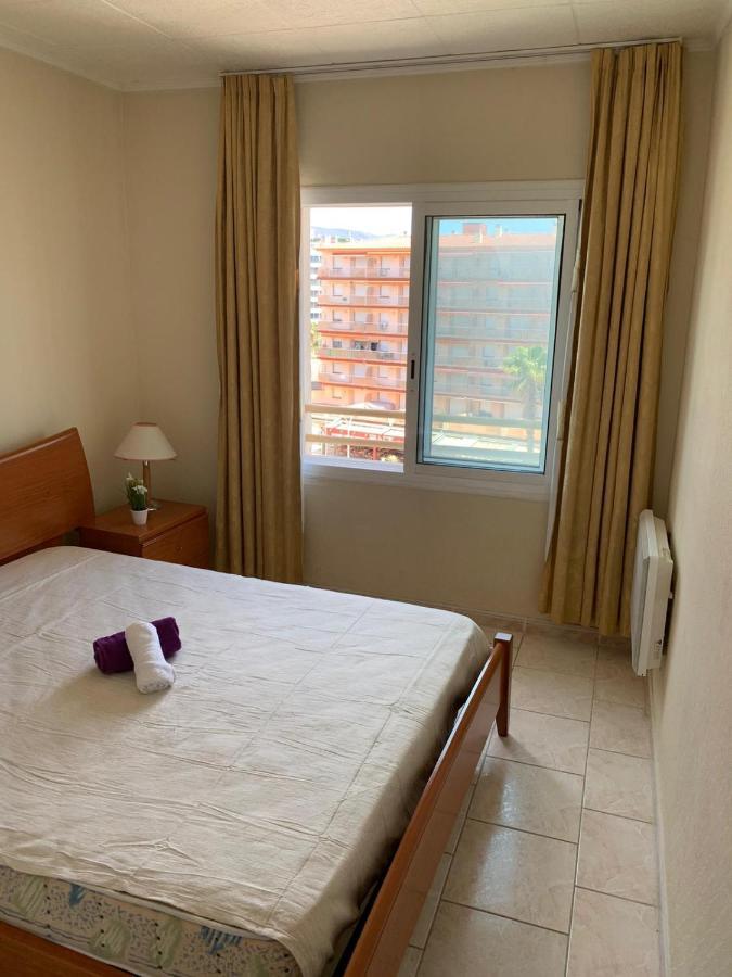Appartement Premiere Ligne De Mer Avec Piscine Rosas Exteriör bild